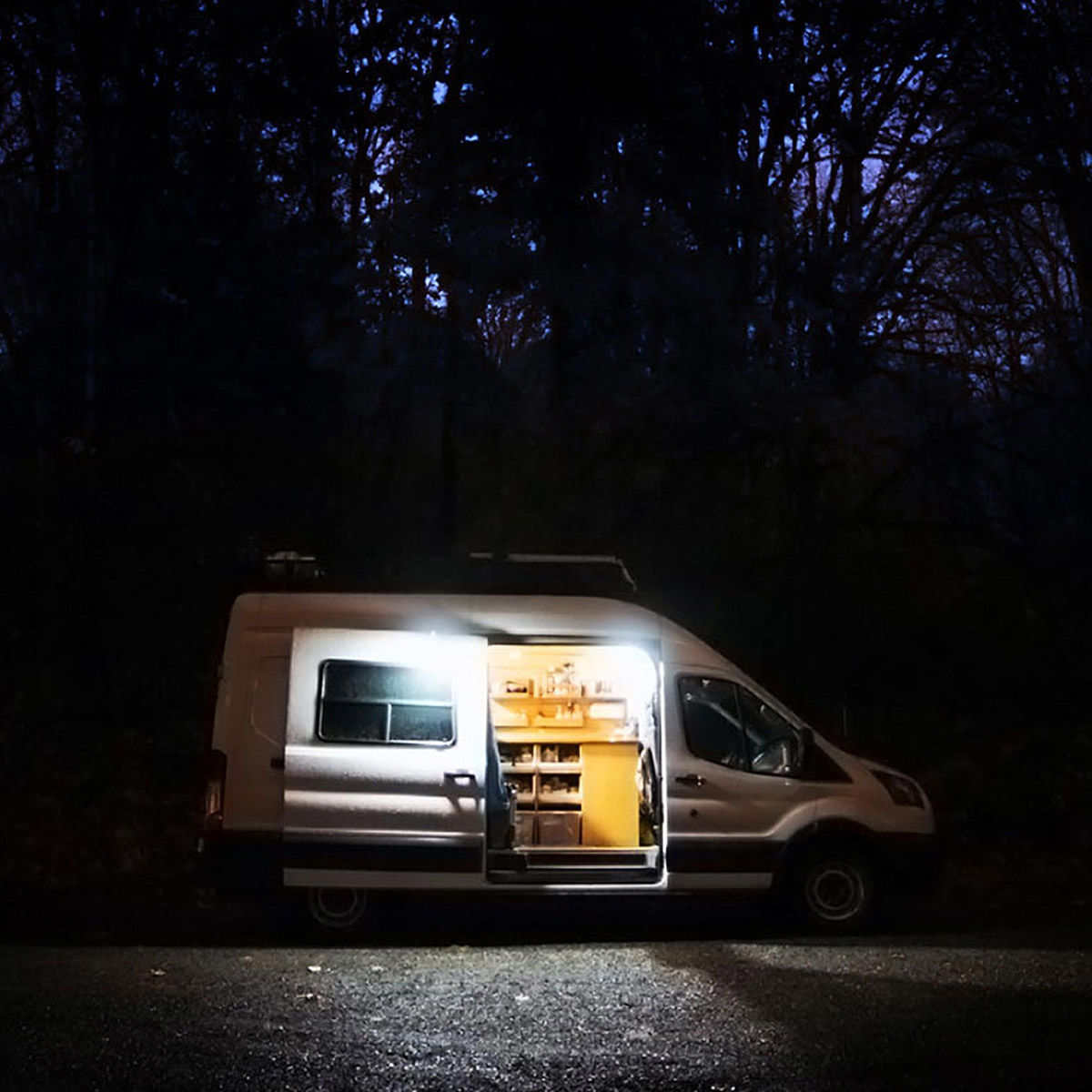 Lampe solaire pour van et camping-car