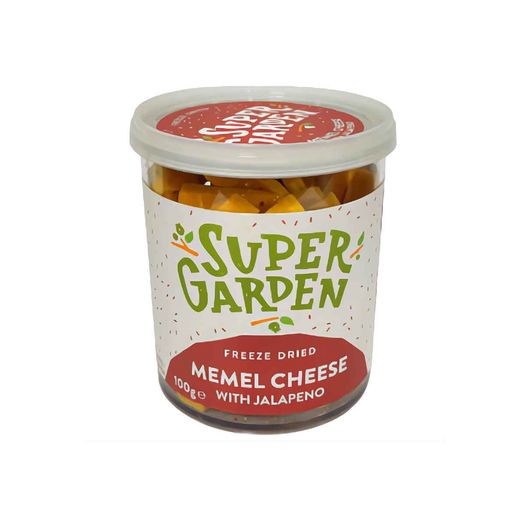 Freeze-dried Memel cheese with jalapeno