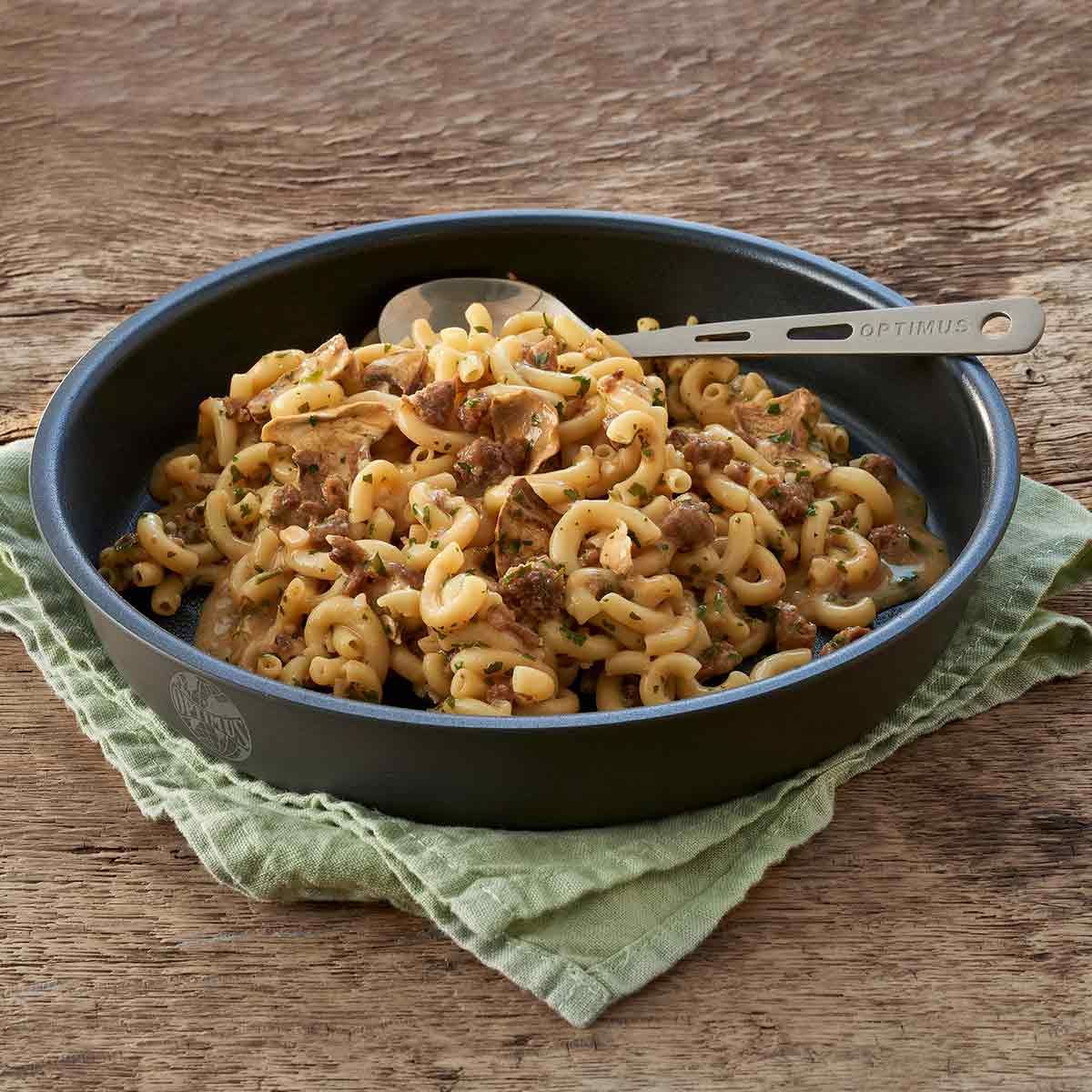 Beef Casserole with Noodles Emergency Food Trek´n Eat